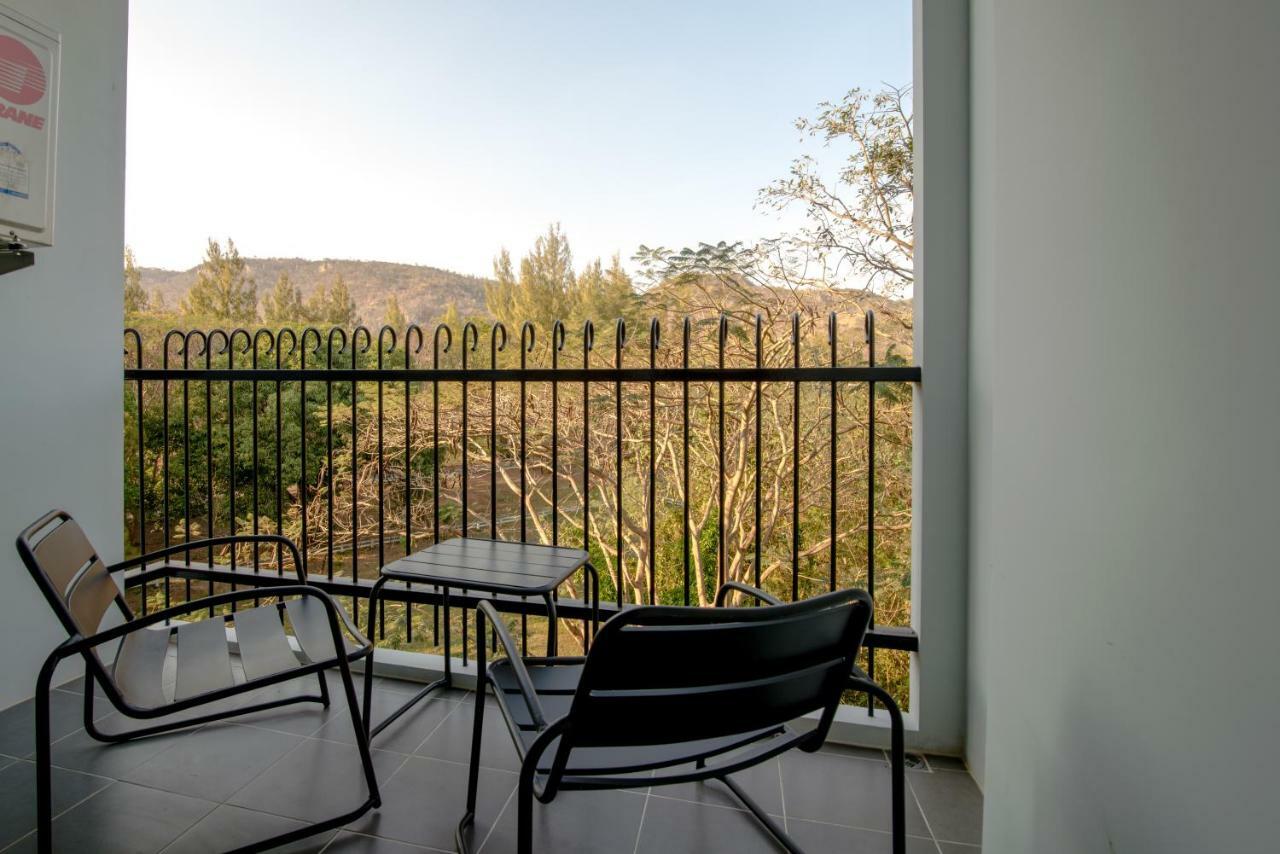 The Courtyard Khaoyai by Praweena Mu Si Exterior foto