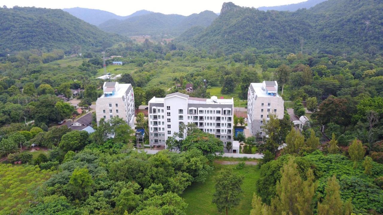 The Courtyard Khaoyai by Praweena Mu Si Exterior foto